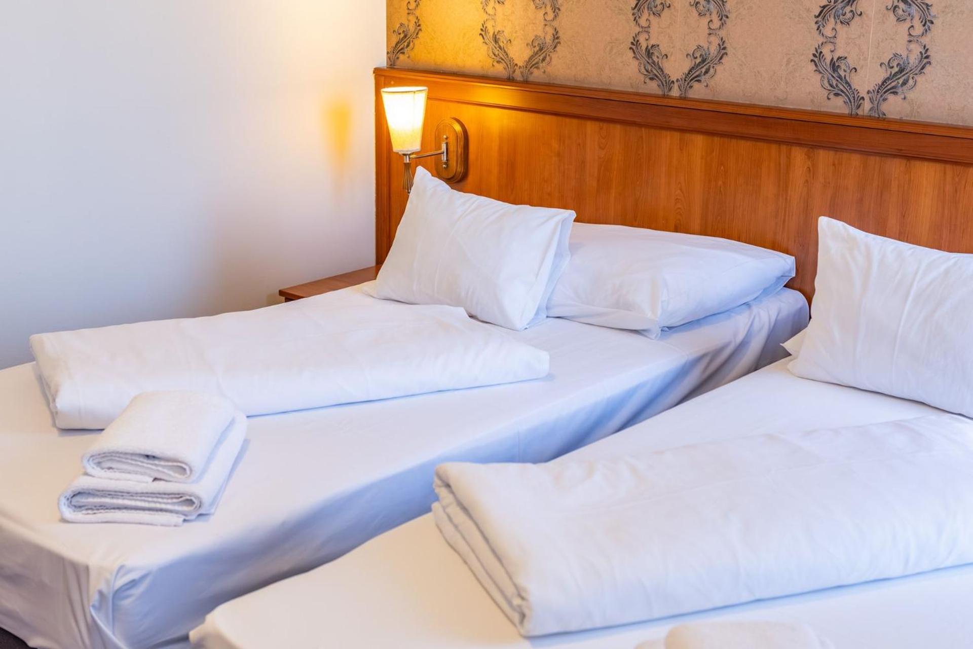 Hotel Barbakan بيتْش المظهر الخارجي الصورة