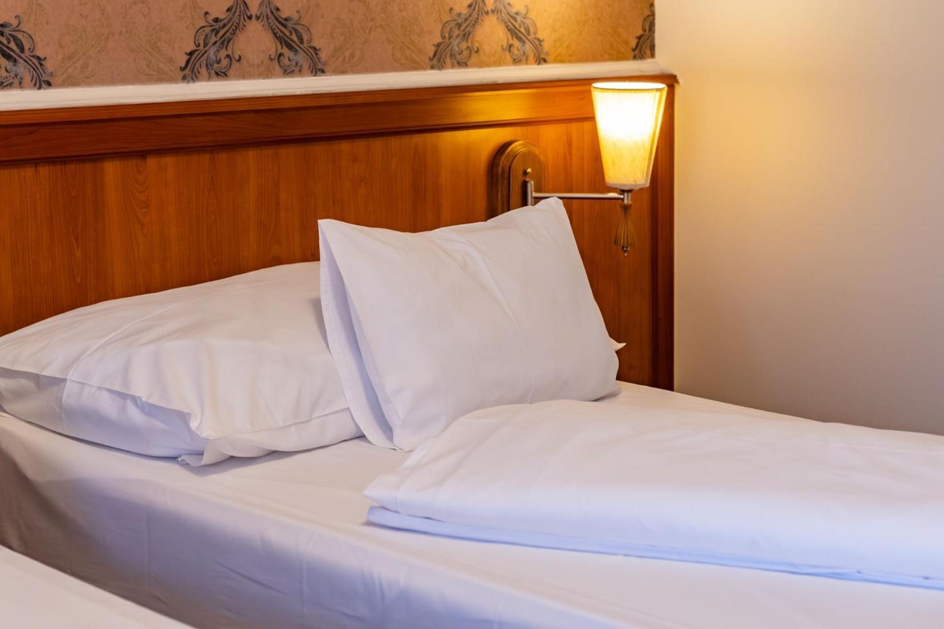 Hotel Barbakan بيتْش المظهر الخارجي الصورة